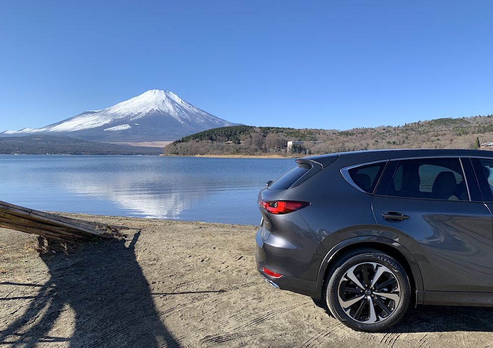 車の写真撮影スポット：山中湖平野の浜（山梨県南都留郡山中湖村）