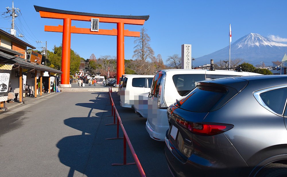 車の写真撮影スポット：富士山本宮浅間大社（静岡県富士宮市）