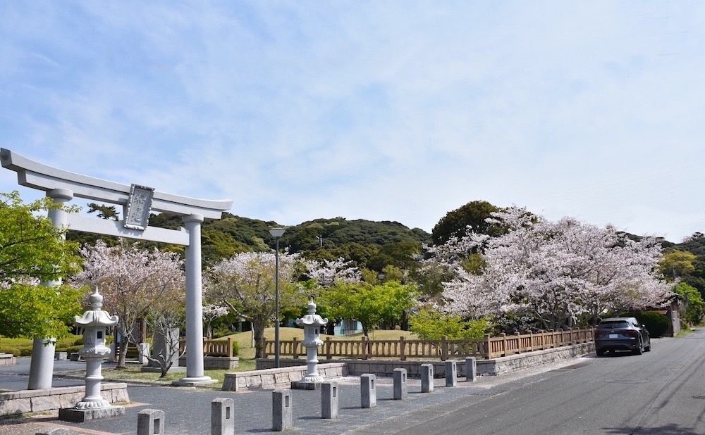 車の写真撮影スポット:桜ヶ池(静岡県御前崎市)