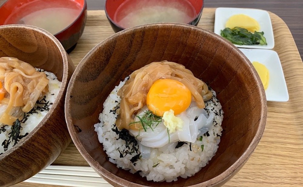 車の写真撮影スポット：仁科漁港（静岡県賀茂郡西伊豆町）
