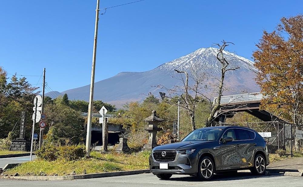 車の写真撮影スポット：富士山東口本宮 冨士浅間神社（静岡県駿東郡小山町）