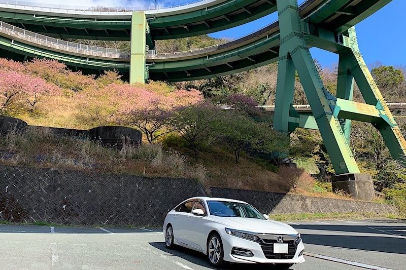 車の写真撮影スポット：河津七滝ループ橋（静岡県賀茂郡河津町）
