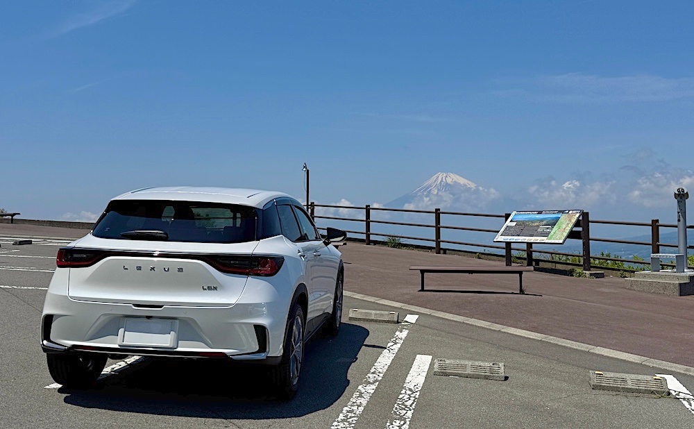 車の写真撮影スポット：伊豆スカイライン（静岡県田方郡函南町）